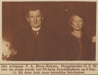 870912 Portret van het echtpaar Mooij-Rijksen (Hogelanden O.Z. 28) te Utrecht, dat 45 jaar getrouwd is.